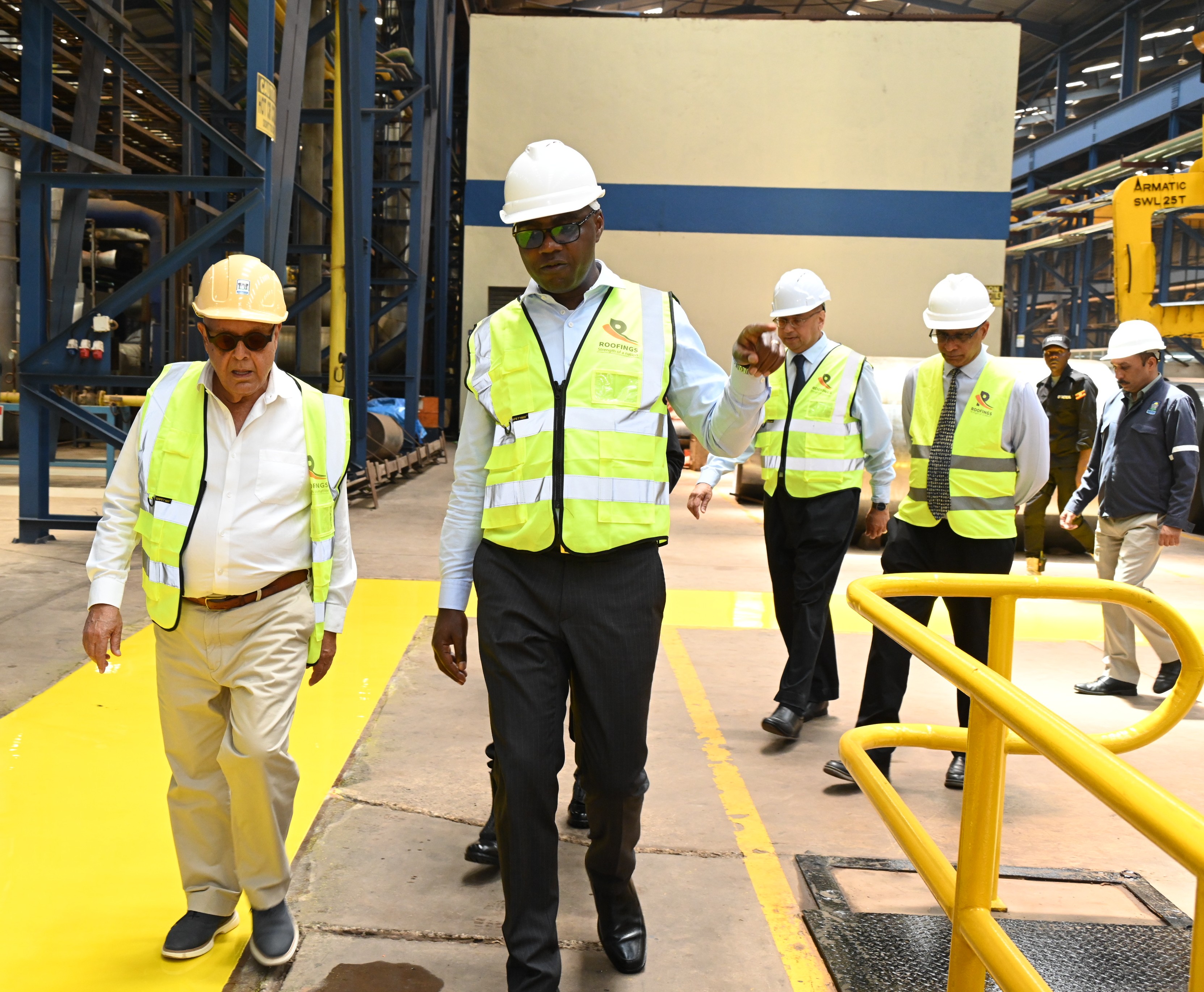Finance Minister Pledges Support For Manufacturers