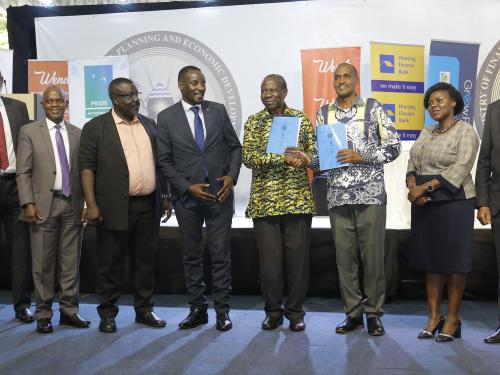 SHS176 Billion Financing Scheme For Private Large-Scale Commercial Farmers Launched 